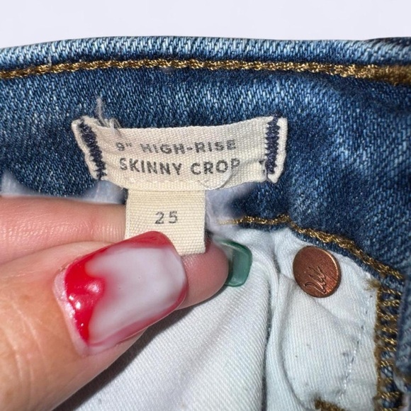Brand: Madewell
Style: High-Rise Skinny Crop Jeans
Size: 25 - Picture 3 of 6
